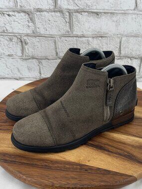 Sorel Major Womens Sz. 8 Brown Suede Side Zip Flat Low Ankle Boots
